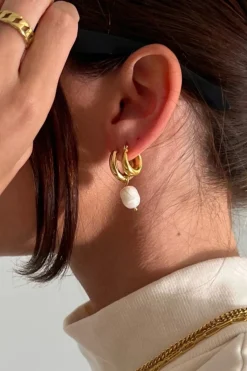 Ellie Vail Jewelry-Melrose Mini Hoop Pearl Earring